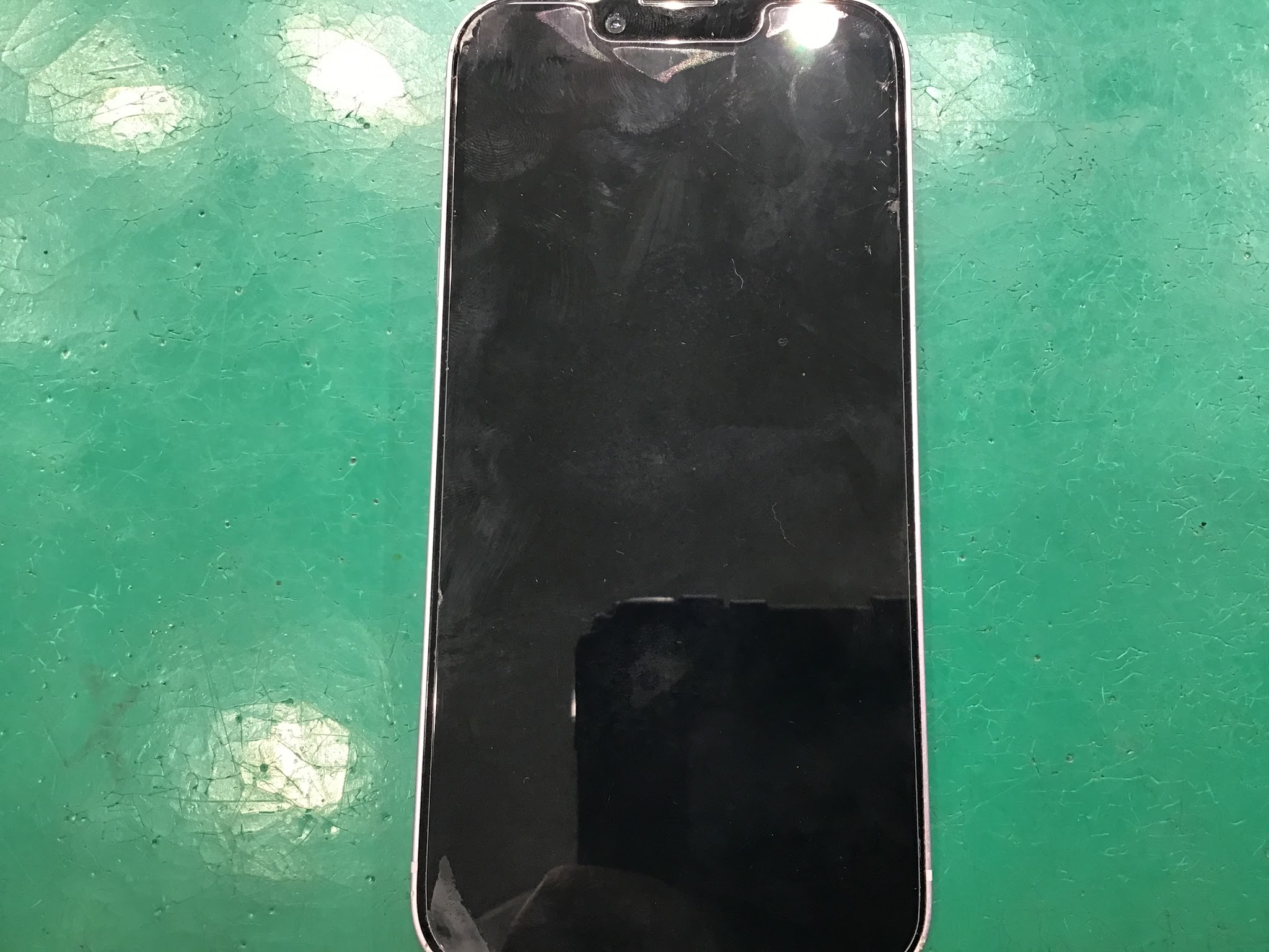 iPhone14の修理はデータそのまま・最短即日修理のスマホ修理工房中野ブロードウェイ店にご相談ください！！